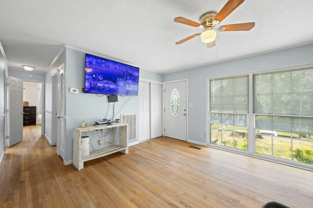 2385 Glengerrie Drive Soddy Daisy, TN 37379