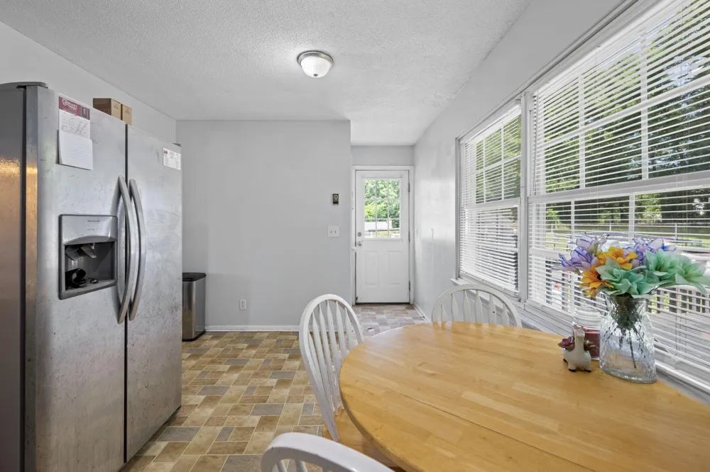 2385 Glengerrie Drive Soddy Daisy, TN 37379