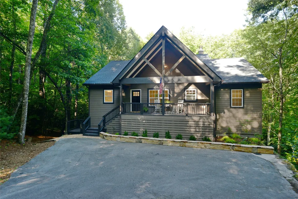 110 Toxaway Lane Sapphire, NC 28774