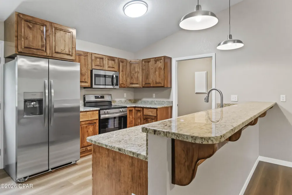 6675 Grande Oak Loop Grand Ridge, FL 32442