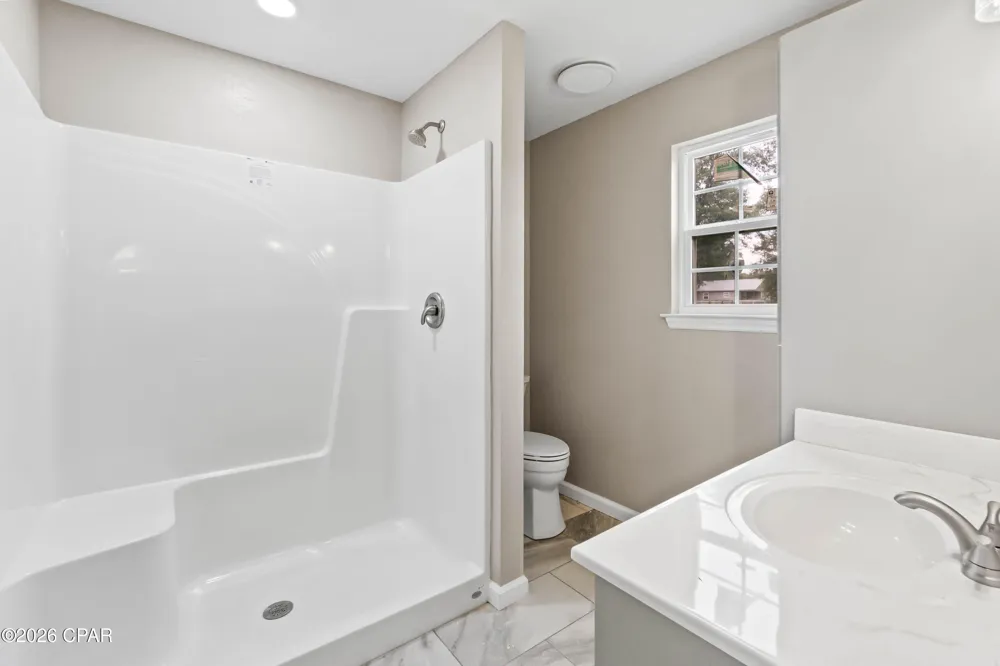 6675 Grande Oak Loop Grand Ridge, FL 32442