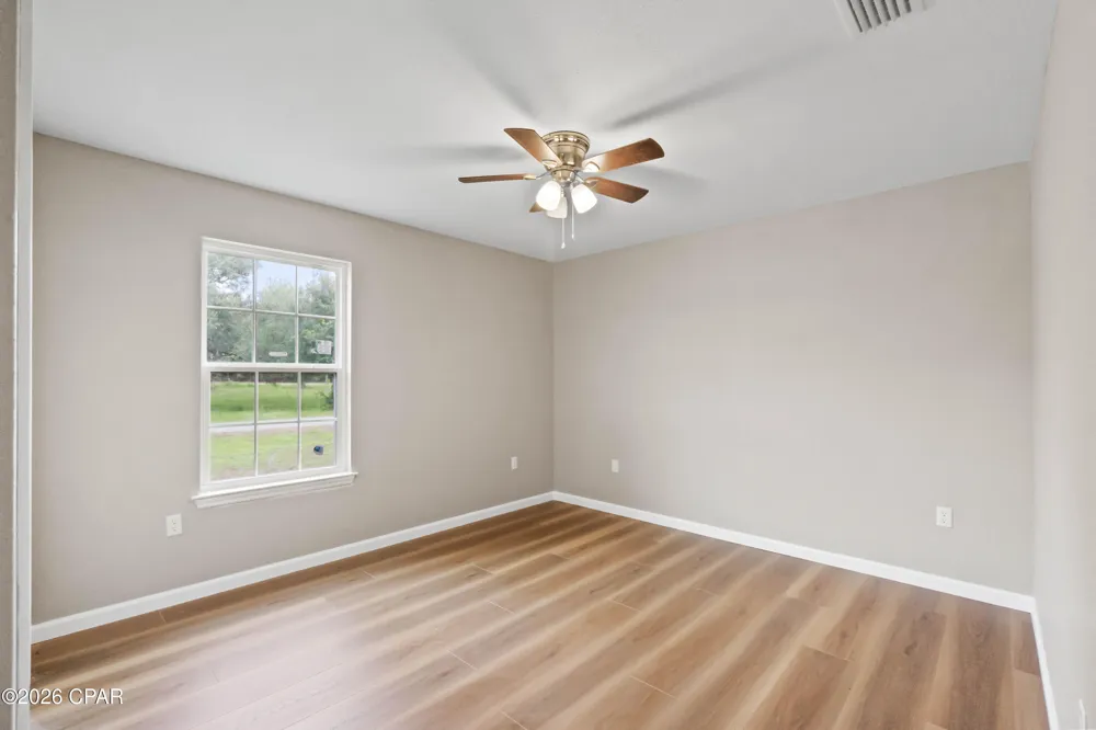 6675 Grande Oak Loop Grand Ridge, FL 32442