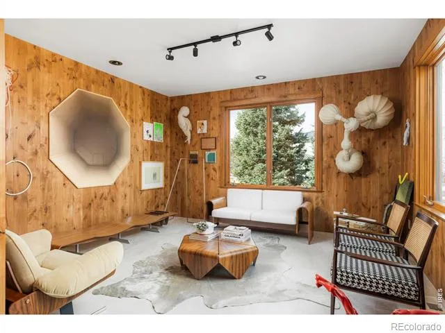 8906 Little Raven Trail Niwot, CO 80503