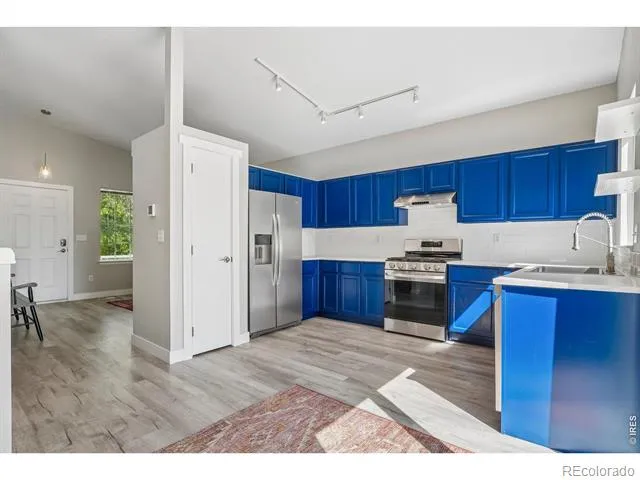 1818 Clover Creek Drive Longmont, CO 80503
