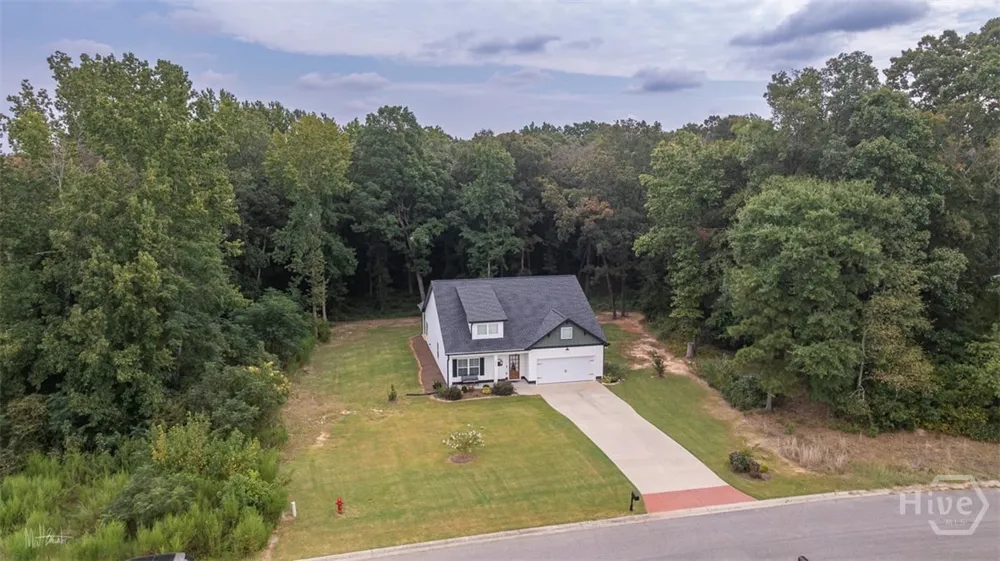 212 Live Oak Ln Comer, GA 30629