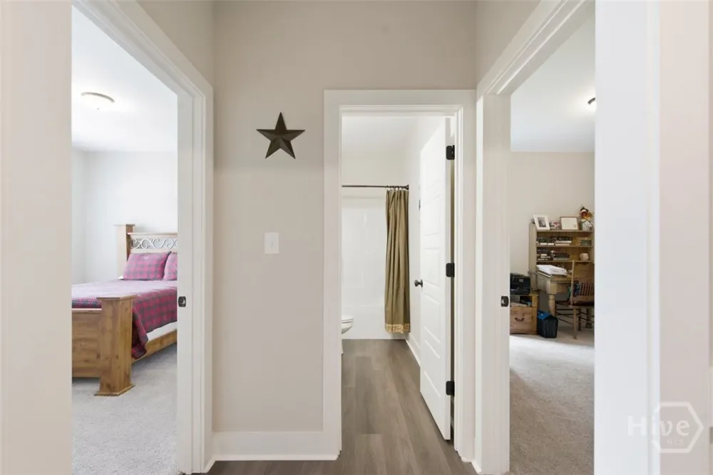 212 Live Oak Ln Comer, GA 30629