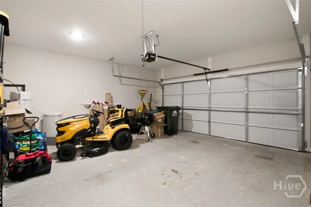 212 Live Oak Ln Comer, GA 30629