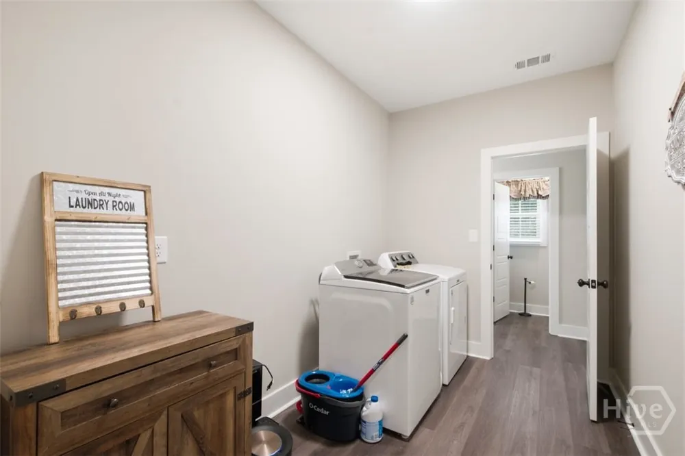 212 Live Oak Ln Comer, GA 30629