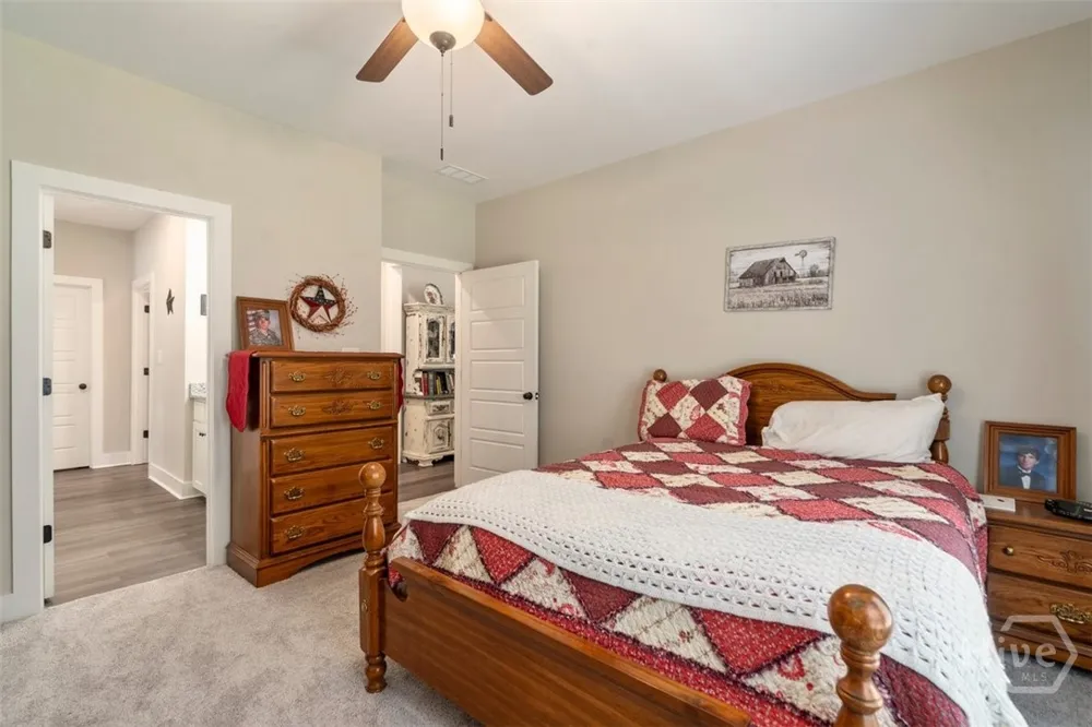 212 Live Oak Ln Comer, GA 30629