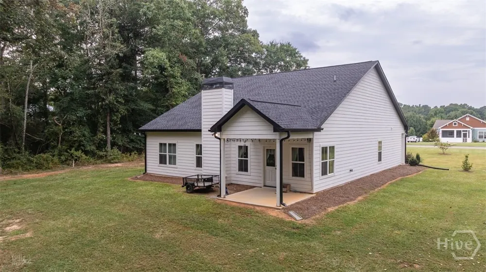 212 Live Oak Ln Comer, GA 30629