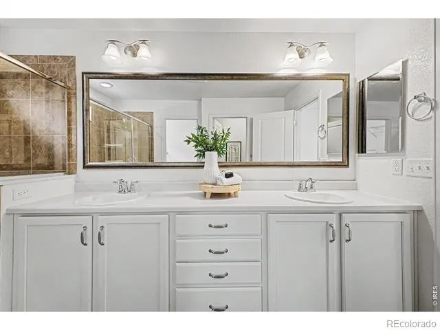 15263 W 49th Place Golden, CO 80403