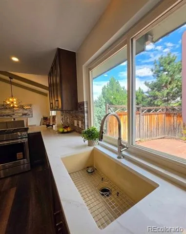 2024 S Moline Way Aurora, CO 80014