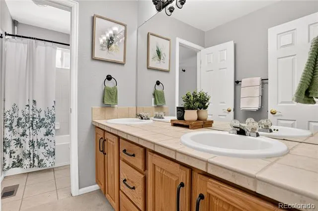 460 Columbine Drive Bennett, CO 80102