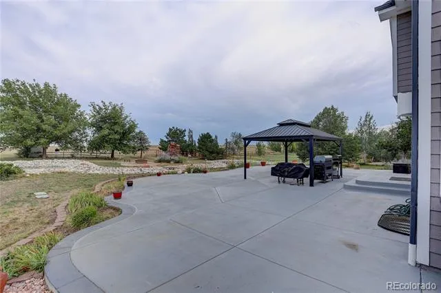 460 Columbine Drive Bennett, CO 80102