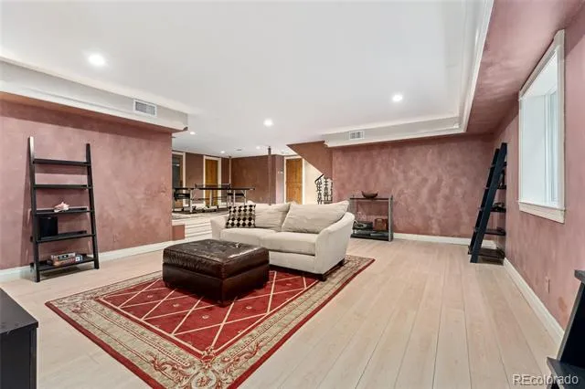 6901 E 12th Avenue Denver, CO 80220