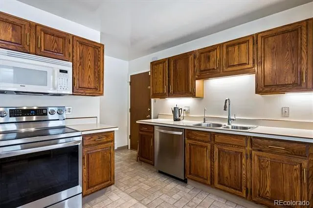 8264 E Kenyon Drive Denver, CO 80237