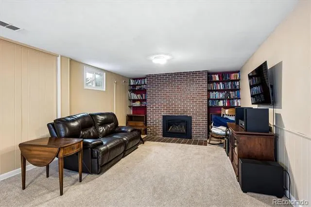8264 E Kenyon Drive Denver, CO 80237