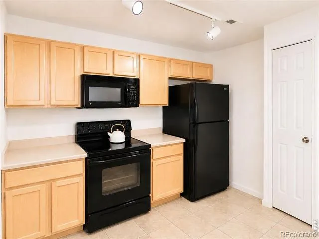 5255 Memphis Street #921 Denver, CO 80239