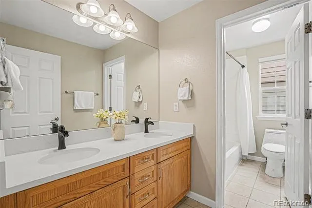 1372 S Duquesne Court Aurora, CO 80018