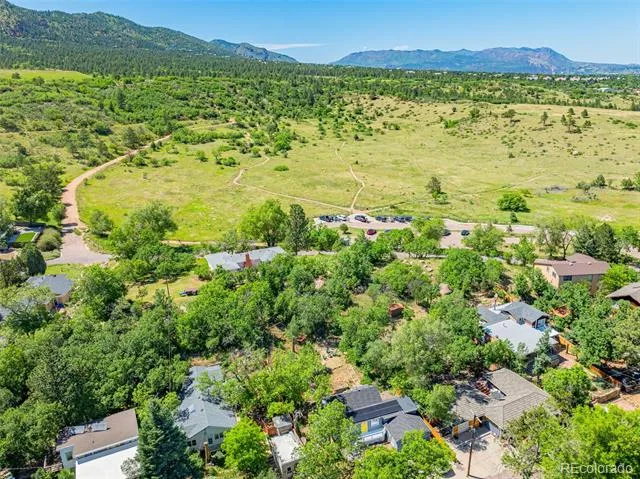 1608 Highland Way Colorado Springs, CO 80906