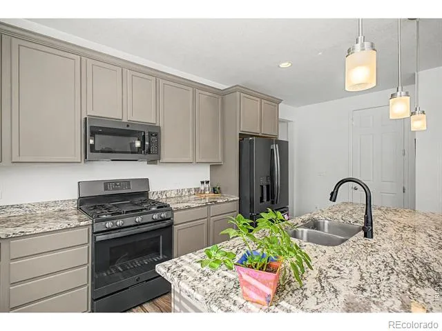 26772 E Ellsworth Avenue Aurora, CO 80018