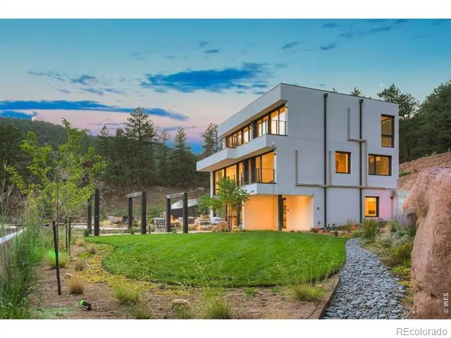 228 Lion Point Boulder, CO 80302