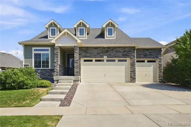 58 S Oak Hill Court Aurora, CO 80018
