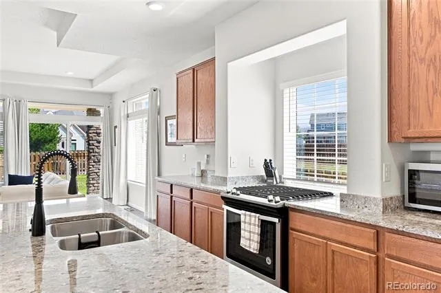 58 S Oak Hill Court Aurora, CO 80018