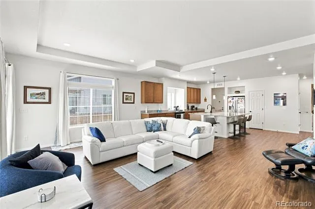 58 S Oak Hill Court Aurora, CO 80018