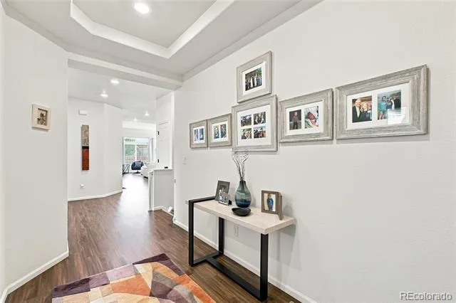 58 S Oak Hill Court Aurora, CO 80018
