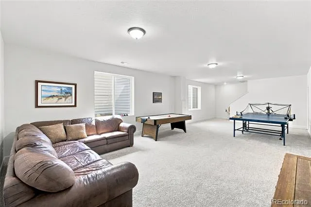 58 S Oak Hill Court Aurora, CO 80018