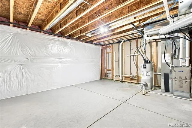 58 S Oak Hill Court Aurora, CO 80018