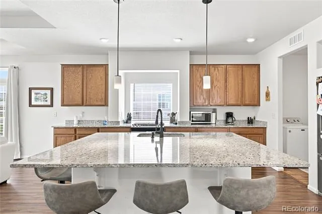58 S Oak Hill Court Aurora, CO 80018