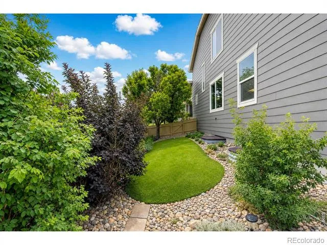 639 Summer Hawk Drive Longmont, CO 80504