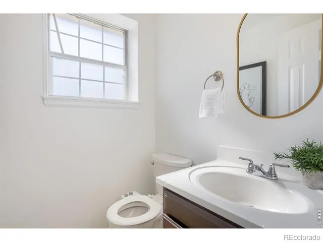 2100 Bowen Street Longmont, CO 80501