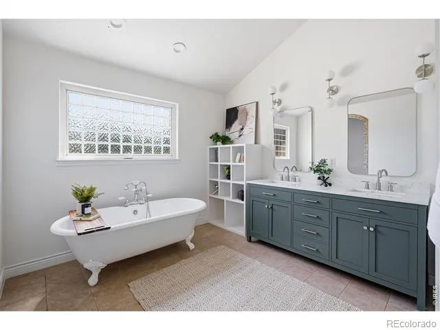 2554 Dutch Court Lafayette, CO 80026