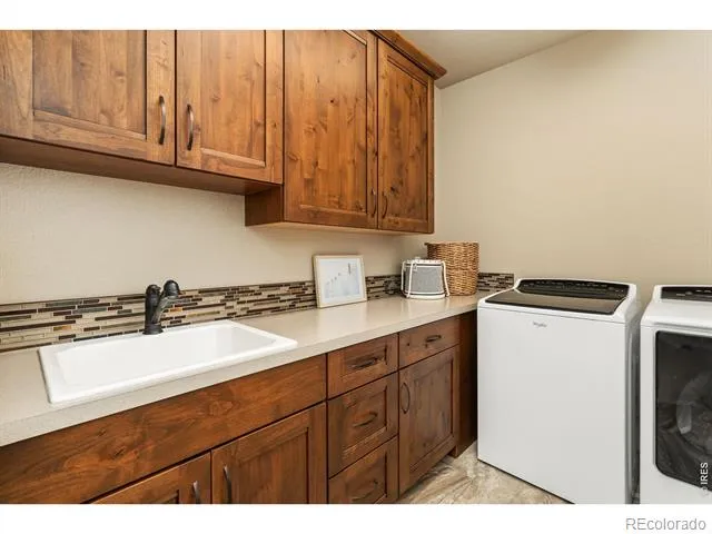 2882 Thunderview Drive Timnath, CO 80547