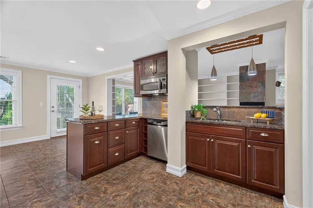 640 Garden Wilde Place Roswell, GA 30075