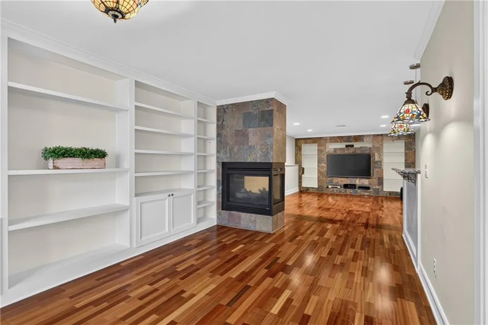 640 Garden Wilde Place Roswell, GA 30075
