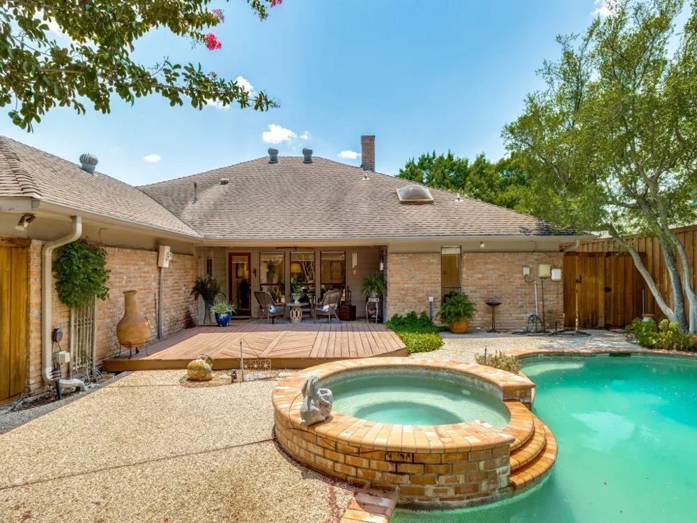 3801 Graphic Place Plano, TX 75075