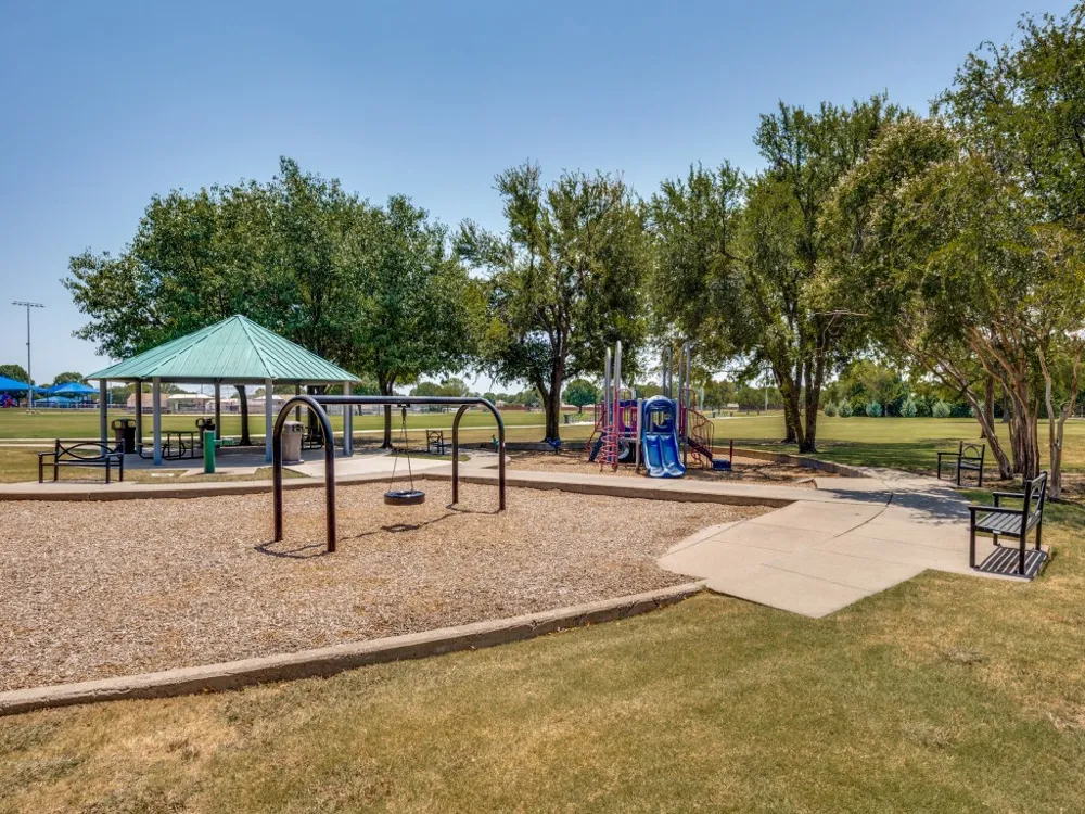 3801 Graphic Place Plano, TX 75075