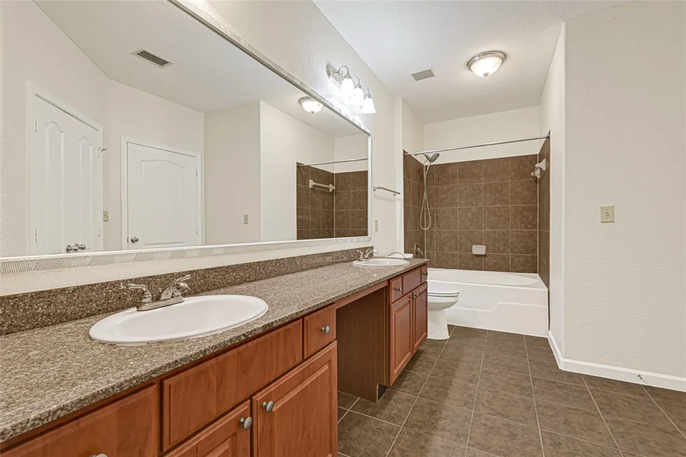 1711 Old Spanish Trail #117 Houston, TX 77054