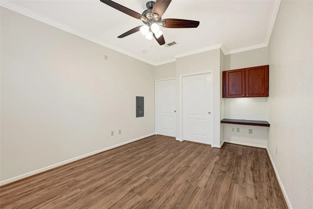 1711 Old Spanish Trail #117 Houston, TX 77054