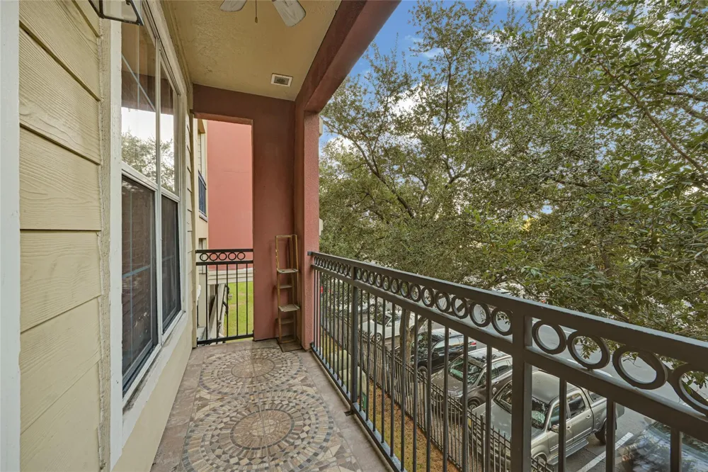 1711 Old Spanish Trail #117 Houston, TX 77054