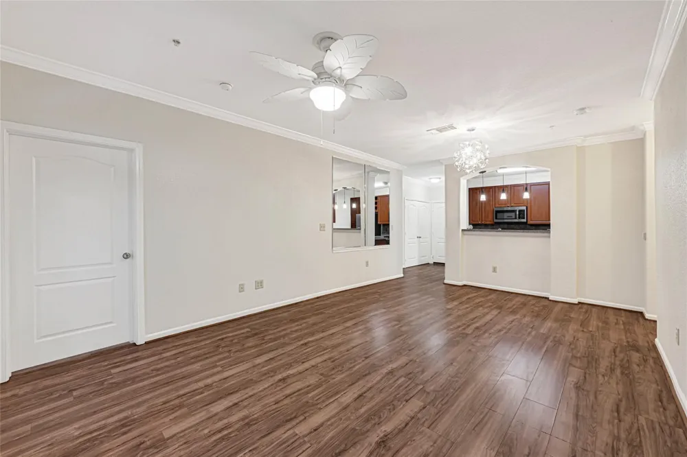 1711 Old Spanish Trail #117 Houston, TX 77054