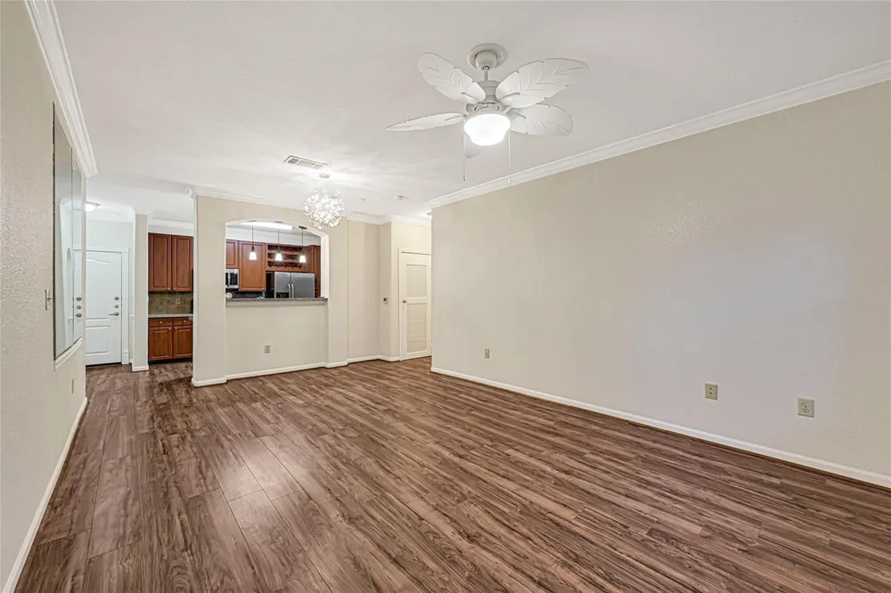 1711 Old Spanish Trail #117 Houston, TX 77054