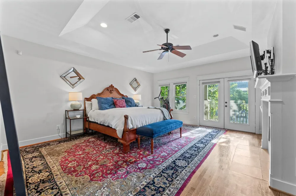 501 Columbia Street Houston, TX 77007