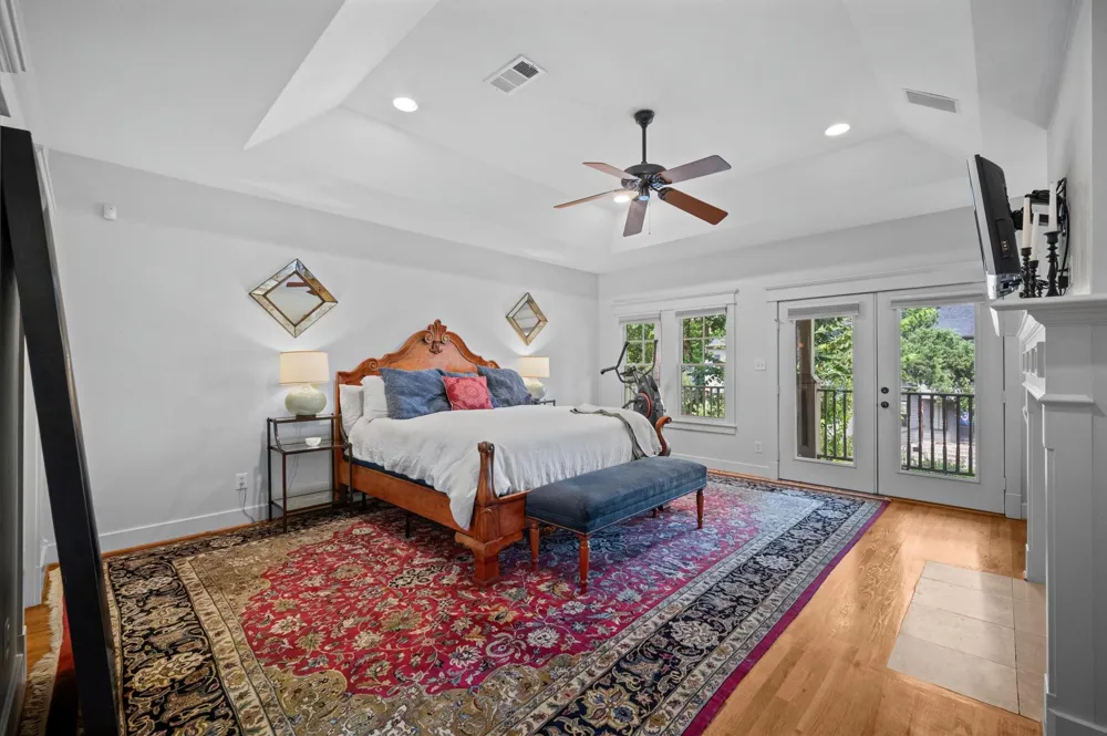 501 Columbia Street Houston, TX 77007
