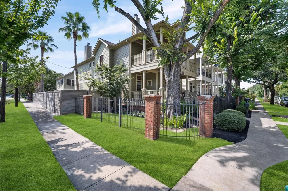501 Columbia Street Houston, TX 77007