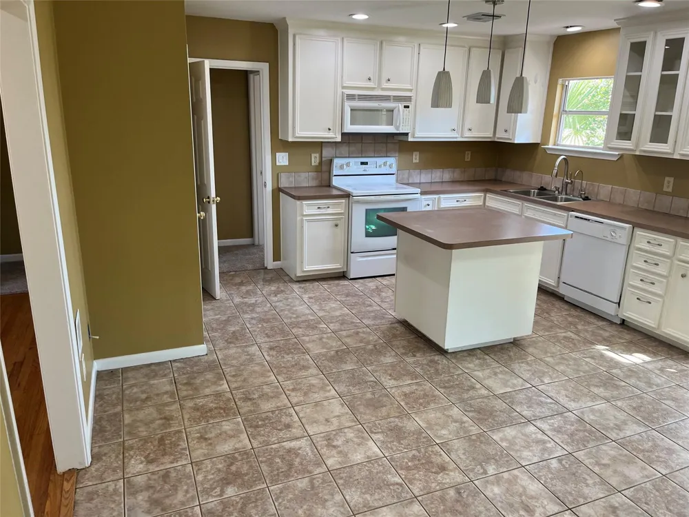 313 Mackeral Street Galveston, TX 77550